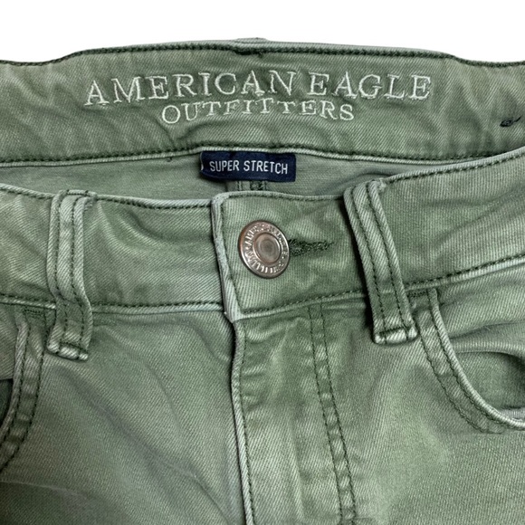 American Eagle Shorts Midi Green Khaki Folded Hem - Picture 4 of 7
